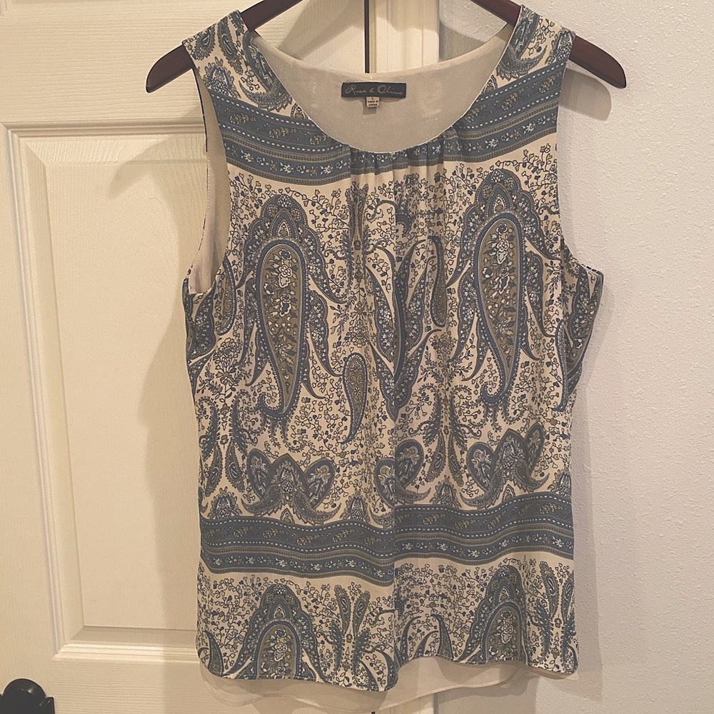ROSE & OLIVE Lined Sleeveless Paisley Top L